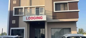 Hotel Abhishek Pride 