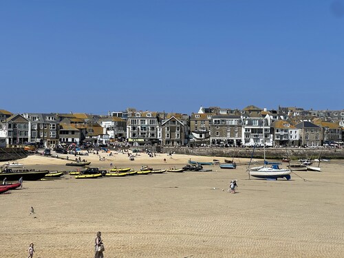 Penny’s Place – Charming Downalong Apartment Near Beach and Harbour, Perfect for Families
