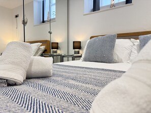 2 soverom, strykejern/-brett, wi-fi (inkludert) og sengetøy