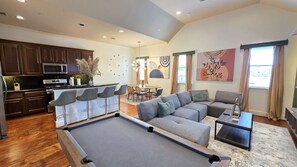 Smart TV, offices - Private Pool Private Garage Galleria Home (Houston)