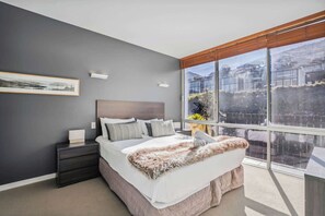 Unclassified image, 5 of 8, button - Lakeside Studio Suite, Pounamu Complex (Queenstown)