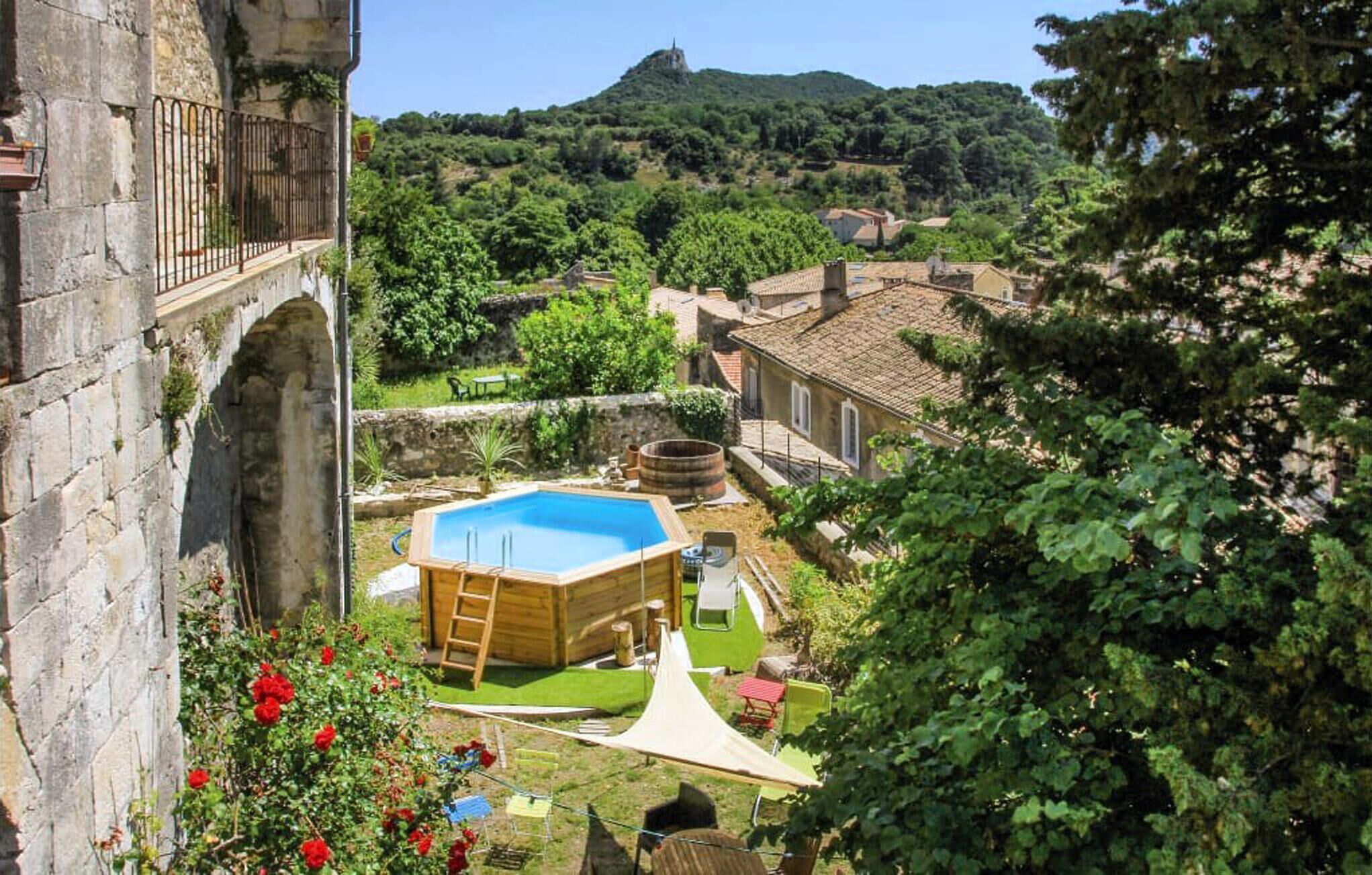 Overnatningsstedets område