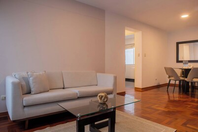 w Charming 3BR Apartment in Miraflores