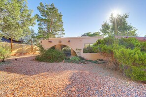 House (3 Bedrooms) | Interior - 7 Mi to Cathedral Rock! West Sedona Desert Gem (Sedona)