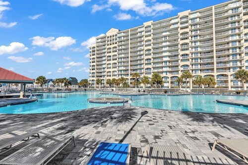 Yacht Club Villas l Barefoot Towers l ICW