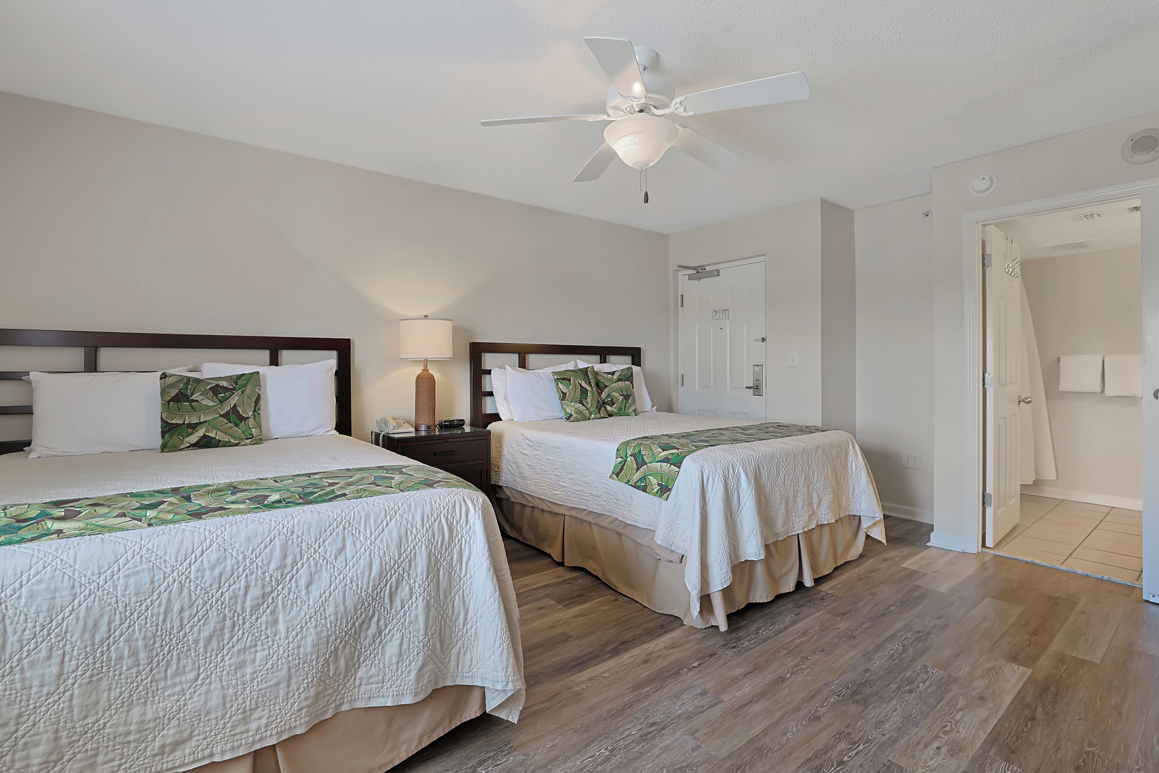 Fer et planche à repasser, Wi-Fi