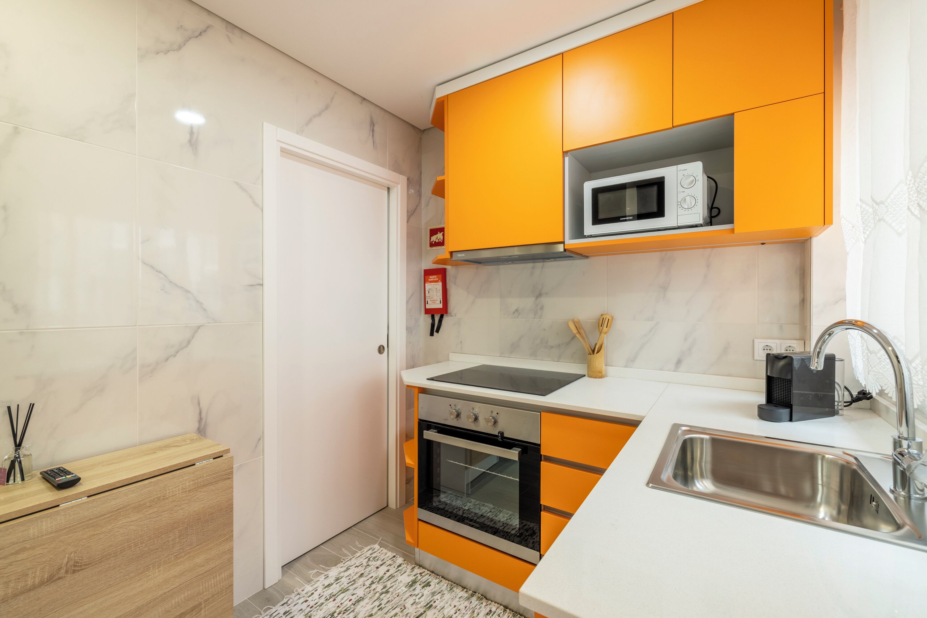 Standard-Apartment | Eigene Küche | Kühlschrank, Mikrowelle, Ofen, Herdplatte