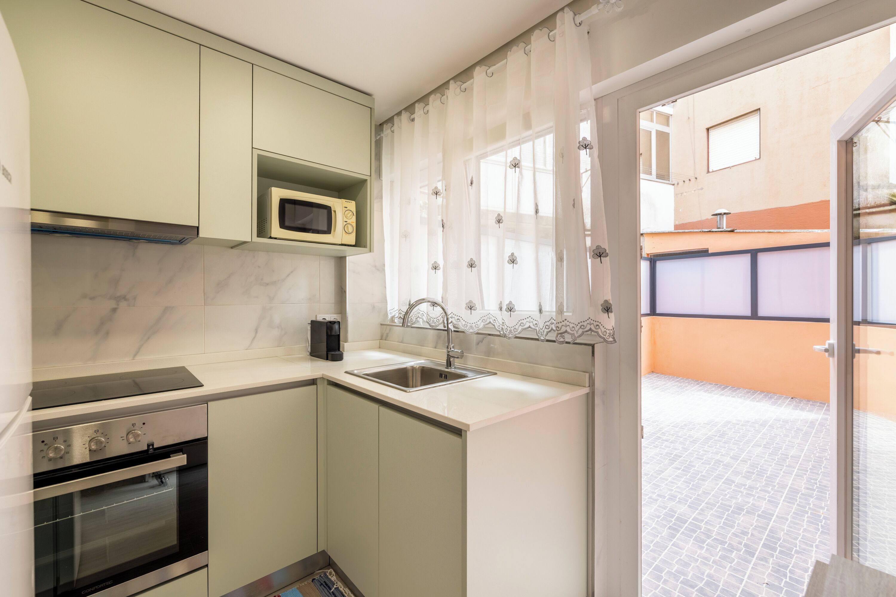 Apartment, Patio | Private kitchen | Fridge, microwave, oven, stovetop