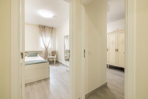 標準公寓, 3 間臥室 | 熨斗/熨衫板、免費 Wi-Fi、床單