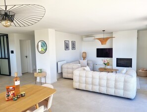 Smart-TV, Kamin