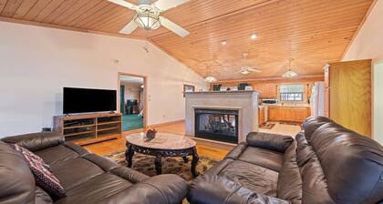 Single Level 2 Bedroom Paved Access, Pet Friendly, Walk to Maggie