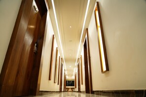 En 56-tommers smart-TV med kabel-kanaler