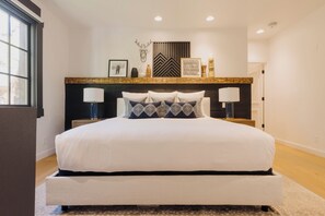 3 soverom, strykejern/-brett, wi-fi (inkludert) og sengetøy