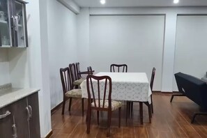 تناول الطعام