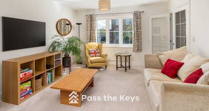 Pass the Keys | Spacious, Modern Family Home - 20 mins to Oxford