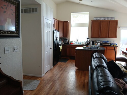 Fabulous Furnished Room in a house - Wheel Chair Accessible including Shower