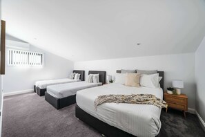 6 Schlafzimmer, Bügeleisen/Bügelbrett, WLAN, Bettwäsche