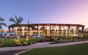 Exterior - Homestead on Fennell - Fresh Eggs, Farm & BBQ Fun (Blackalls Park)