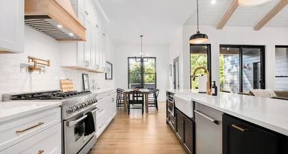 Luxury retreat in The Reserve at Boyne Mountain Resort — private hot tub