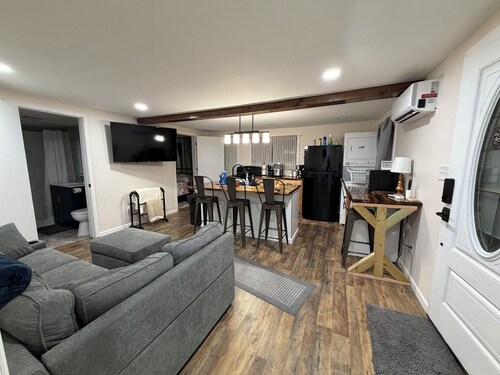 Lovely 2-bedroom house river front in Webster Springs