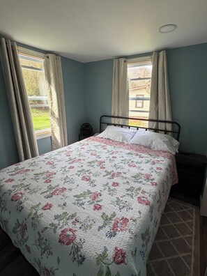2 chambres, lit parapluie, Wi-Fi, draps fournis