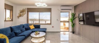 A Vacation You’ll Remember Forever – Luxury Family Villa with a Heated Pool