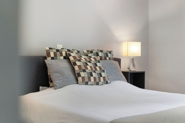 Chambre Double Confort, vue canal