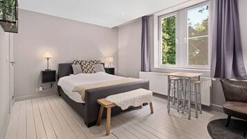 Comfort tweepersoonskamer, uitzicht op het water | Gratis wifi