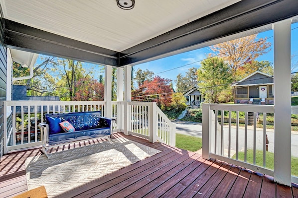 Terrace/patio - Walk to Downtown! Pet-Friendly 2BR Near Trails, Breweries, Restaurants (Hendersonville)