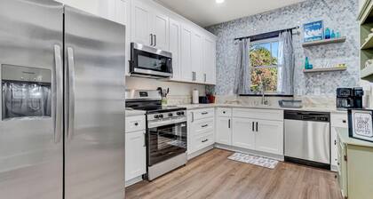 Walk to Downtown! Pet-Friendly 2BR Near Trails, Breweries, Restaurants