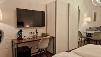 Junior-Suite, Stadtblick | Kostenloses WLAN, Bettwäsche