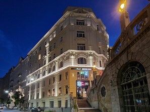 Exterior - Pension Mozart (Vienna)