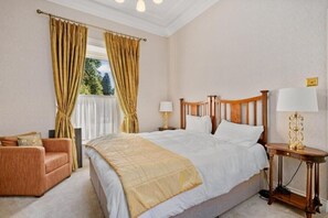 6 bedrooms, iron/ironing board, free WiFi, bed sheets - Ardnacarrig Estate (Bandon)