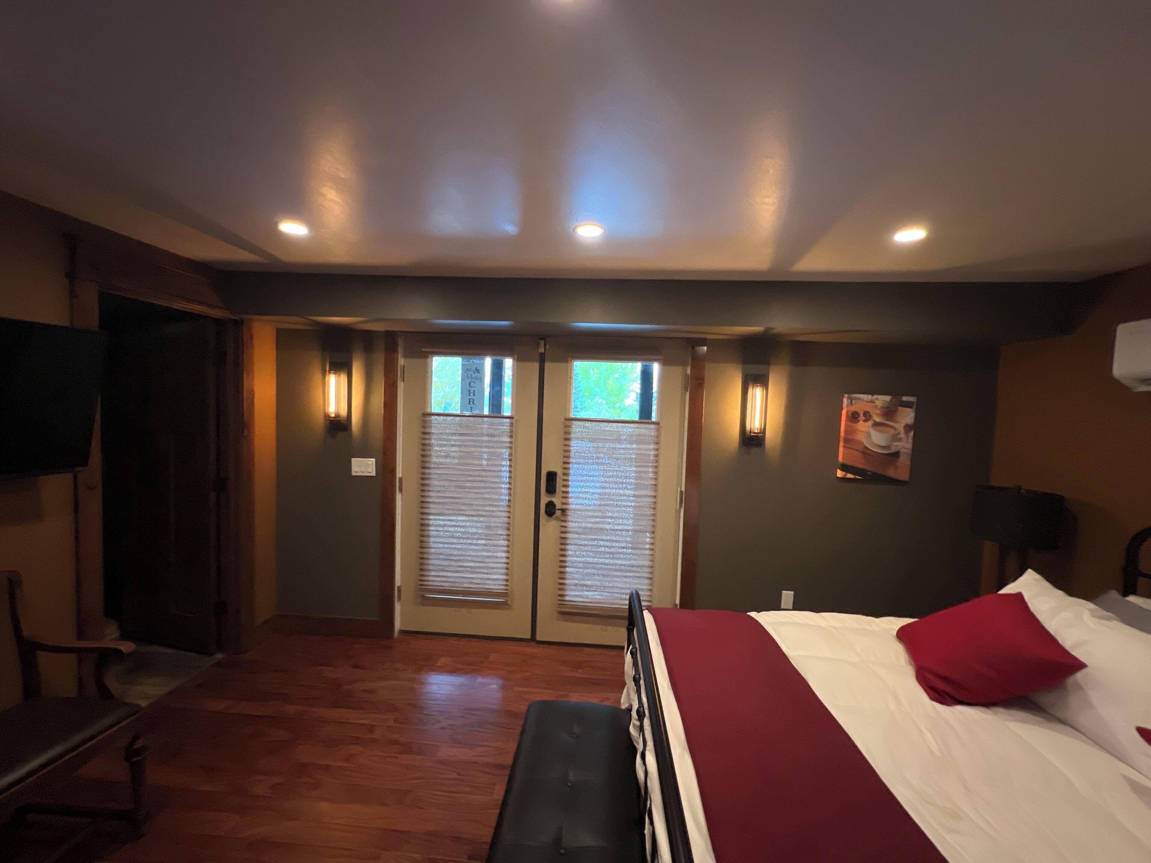 1 dormitori, planxa i posts de planxar, wifi gratuïta i roba de llit 