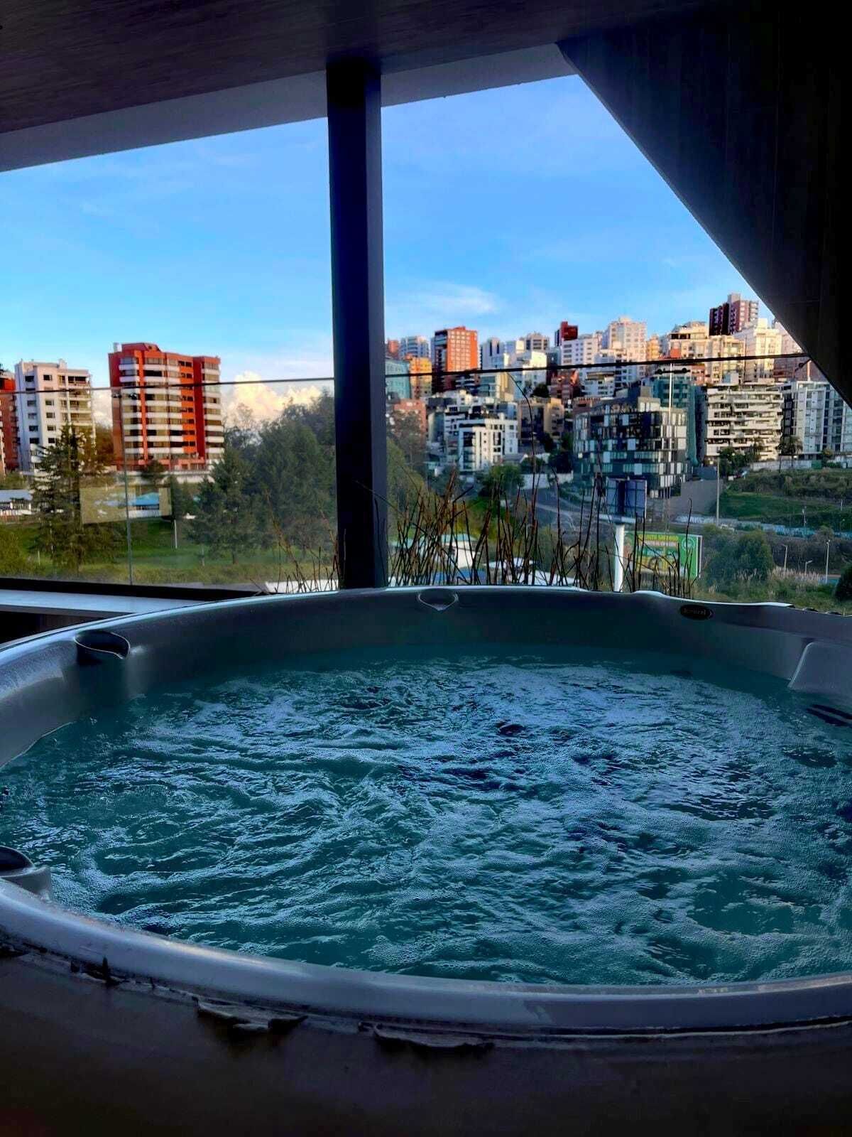 مغطس سبا خارجي