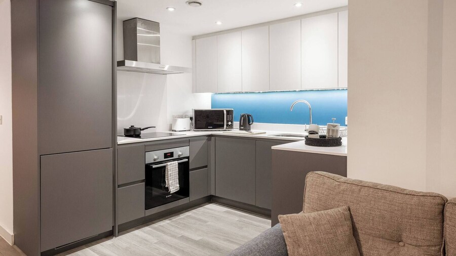 The Explorers Loft - Terrace - Central Manchester - Local Attractions - Parking