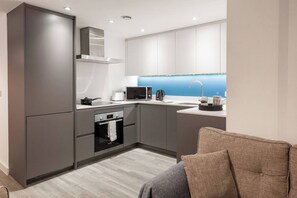 Apartment, 2 Bedrooms, Accessible, Patio | Interior