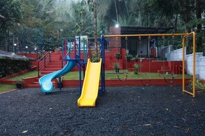 Children's area - "Shas Villa Your Private Escape in Paradise (Padinjarathara)