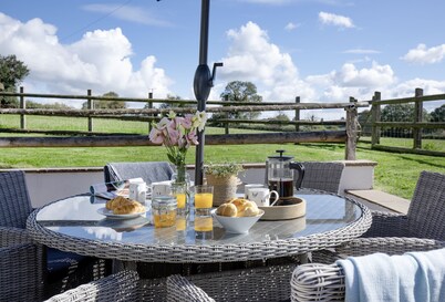 A stylish and comfortable countryside cottage set on a charming working farm