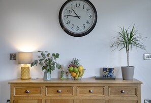 Interior - A stylish and comfortable countryside cottage set on a charming working farm (Crediton)