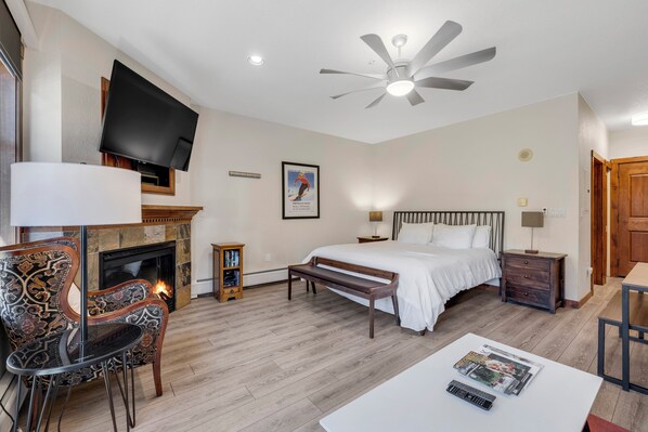 مكواة/لوح كي وواي فاي مجانًا وملاءات أسرّة