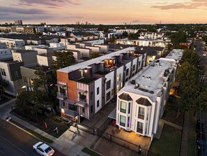 Exterior - 
Dallas Desert Dreams ⎸Rooftop~Cinema~Fire Table~Insta Photo Ops (Dallas)