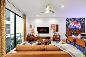 Interior - 
Dallas Desert Dreams ⎸Rooftop~Cinema~Fire Table~Insta Photo Ops (Dallas)