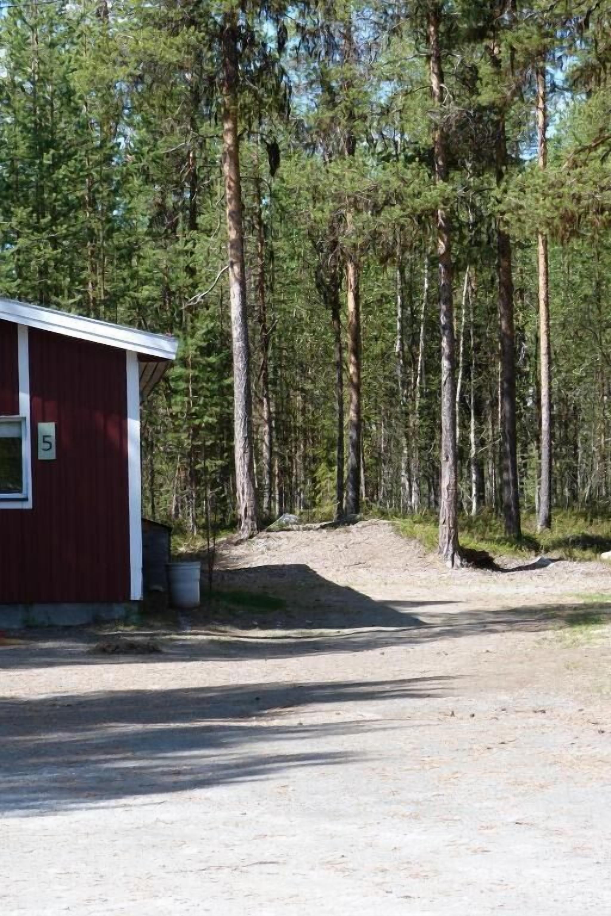 Basic Cabin, 2 Bedrooms | Property grounds