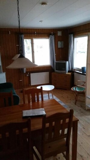 Kabin, 1 Tempat Tidur Queen dengan tempat tidur Sofa | Area keluarga