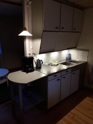 Kabin, 1 kamar tidur | Dapur pribadi | Lemari es di ruangan bersama dan microwave di ruangan umum