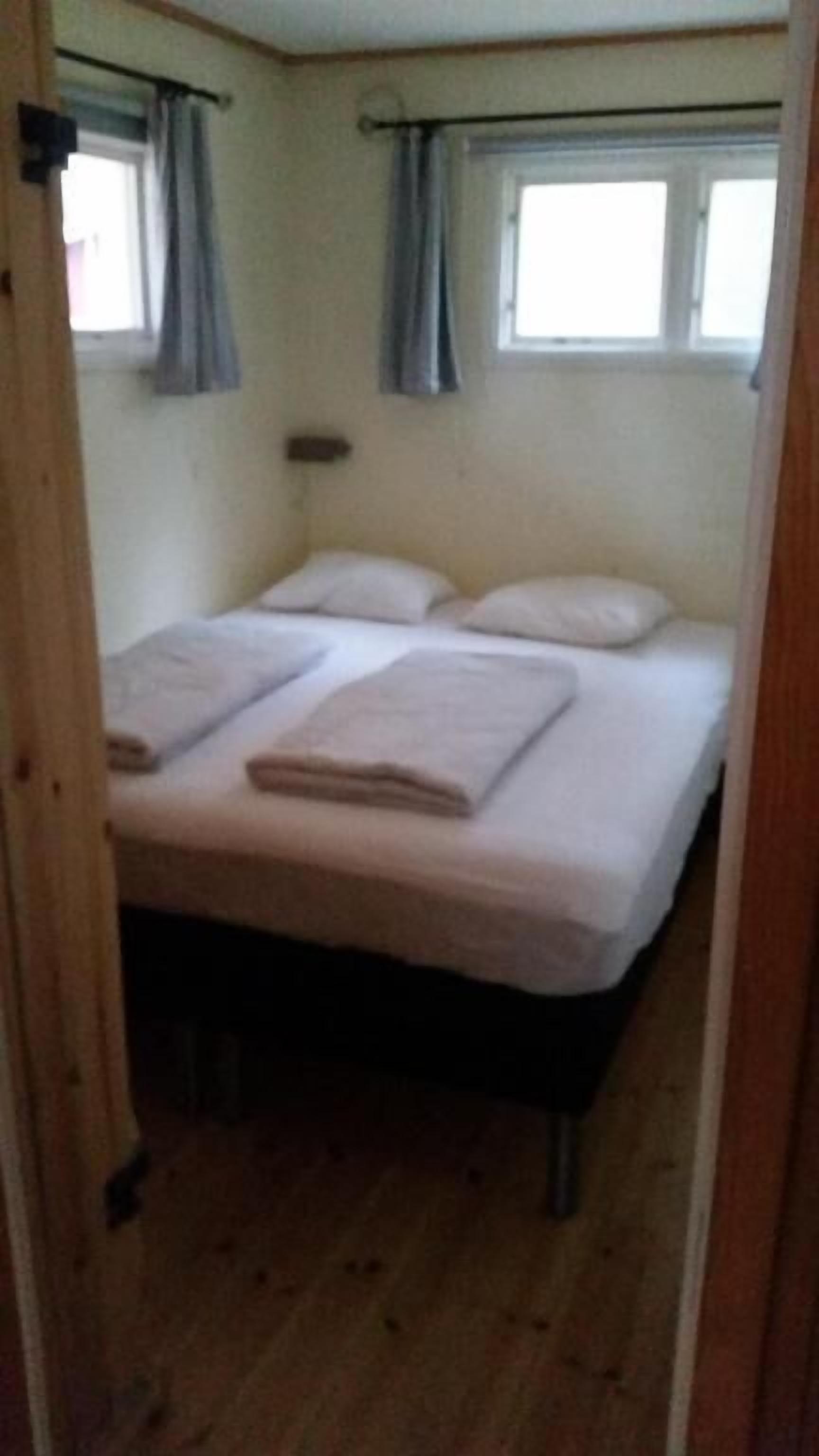 Kabin, 1 Tempat Tidur Queen dengan tempat tidur Sofa | Wi-Fi gratis