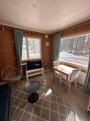 Cabin, 1 Queen Bed with Sofa bed | Free WiFi, bed sheets - Skabram Camping & Stugby (Jokkmokk)