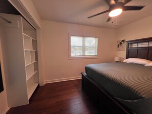 Strygejern/strygebræt, Wi-Fi, sengetøj