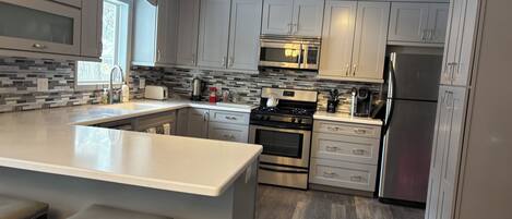 Microwave, oven, stovetop, dishwasher